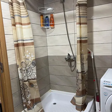 Nice Penthouse דירה פודגוריצה